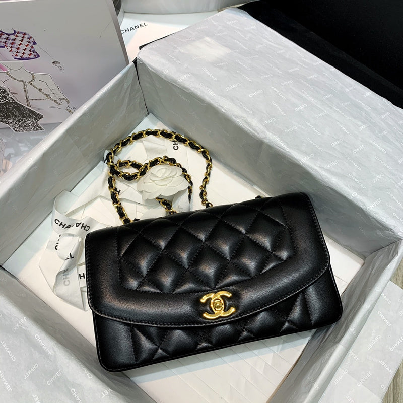 Chanel Luxury Handbag Style 619 Rovelle Bags