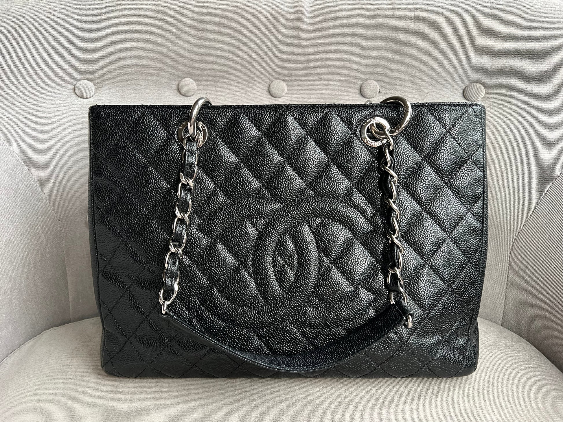 Chanel Caviar Black Silver Tote Style Rovelle Bags