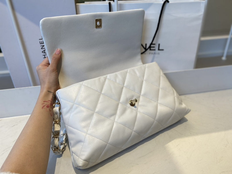Chanel Luxury Handbag Style 590 Rovelle Bags