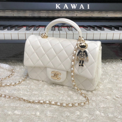 Chanel Luxury Handbag Style 558 Rovelle Bags