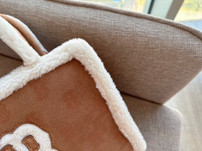 2023 New Luxury Autumn and winter plush Handbag
