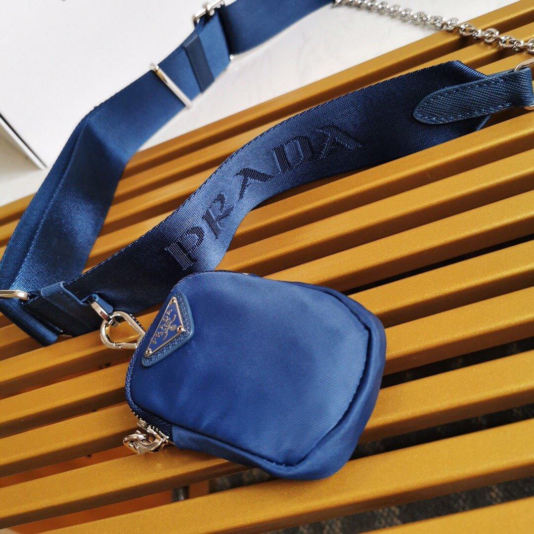 Prada Re-Edition 2005 Nylon Bag