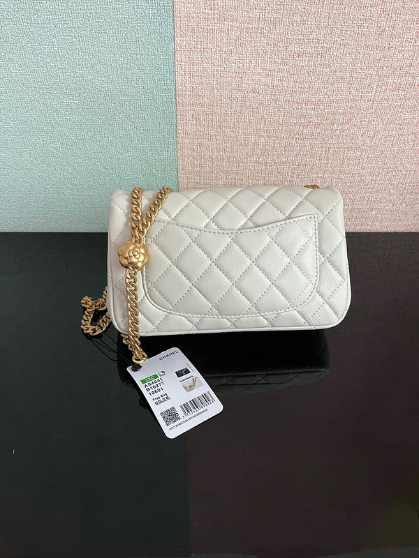 Chanel Luxury Handbag Style 70 Rovelle Bags
