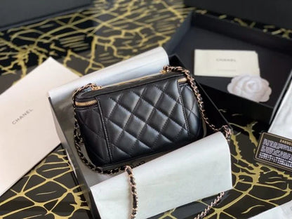 Chanel Cosmetic/Vanity Bags For Women
