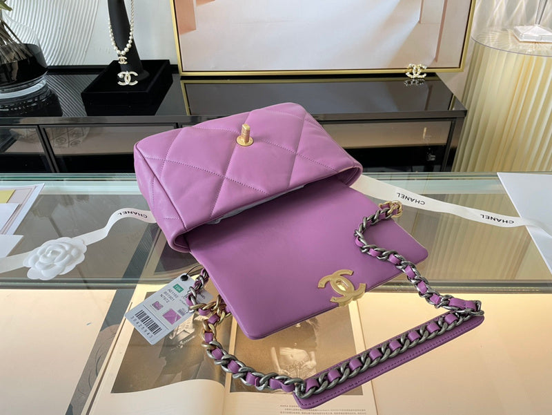 Chanel Luxury Handbag Style 604 Rovelle Bags