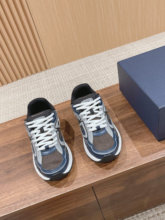 Christian B30 Women Sneakers