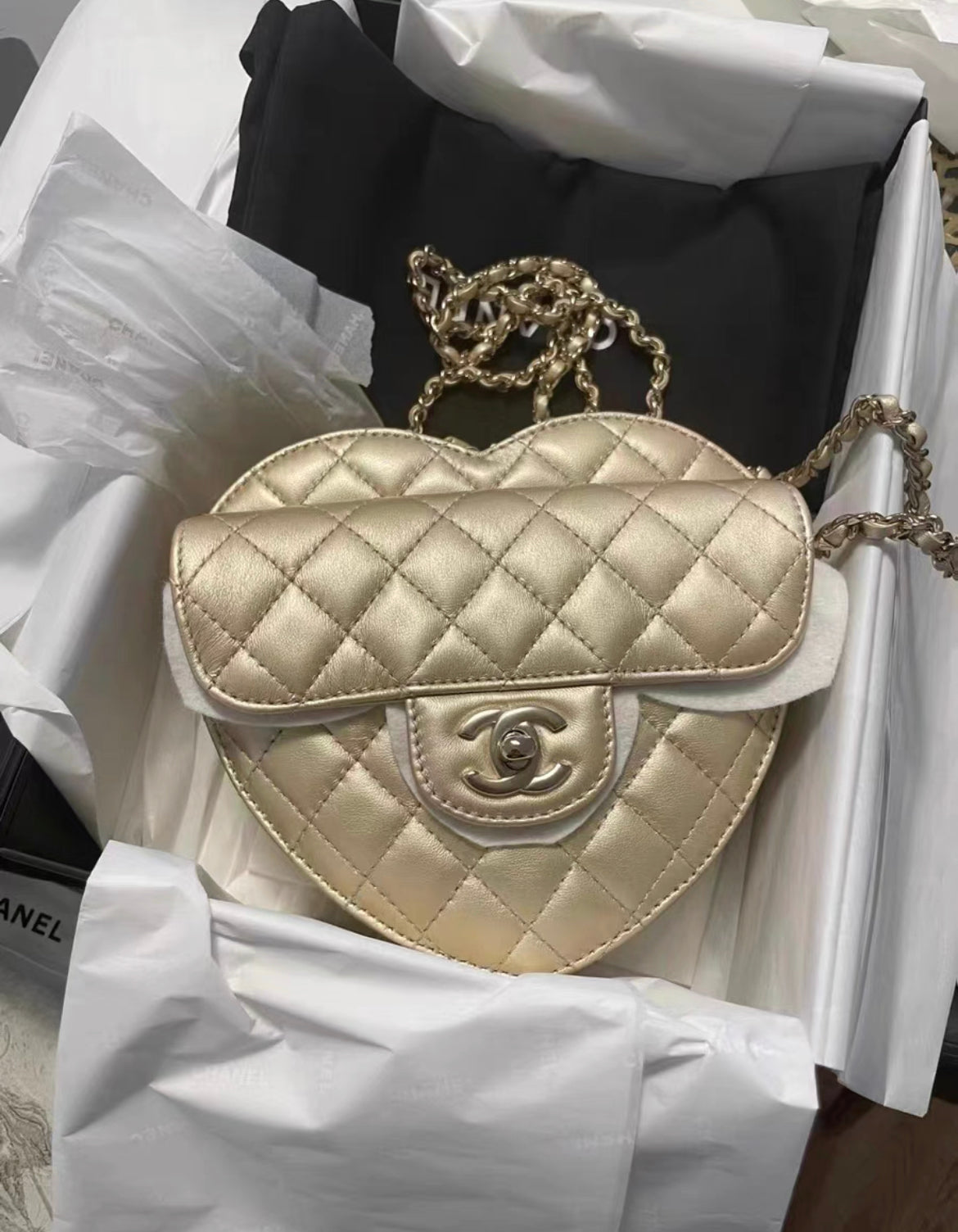 Chanel Heart Bag Ss22 Large Size In Gold Leather Rovelle Bags