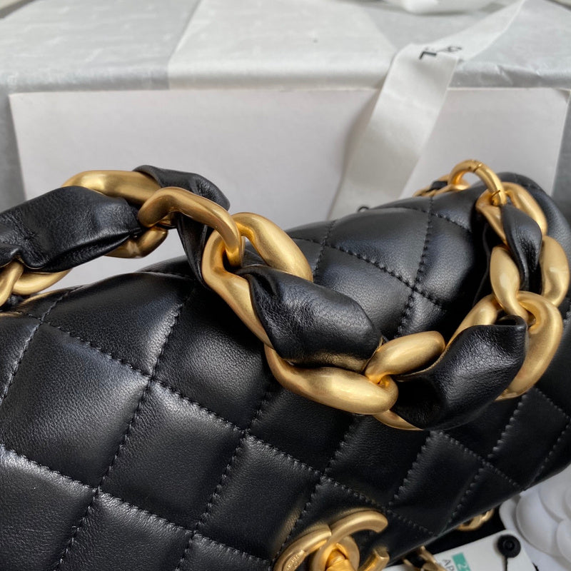 Chanel Luxury Handbag Style 626 Rovelle Bags