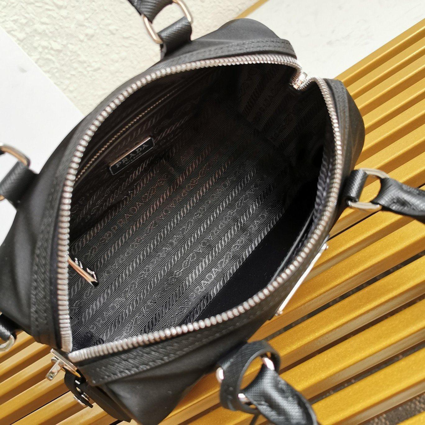 Prada Re-Edition 2005 Nylon Bag