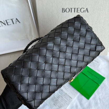 Bottega Veneta Small Andiamo Black Intrecciato Handbag 2026