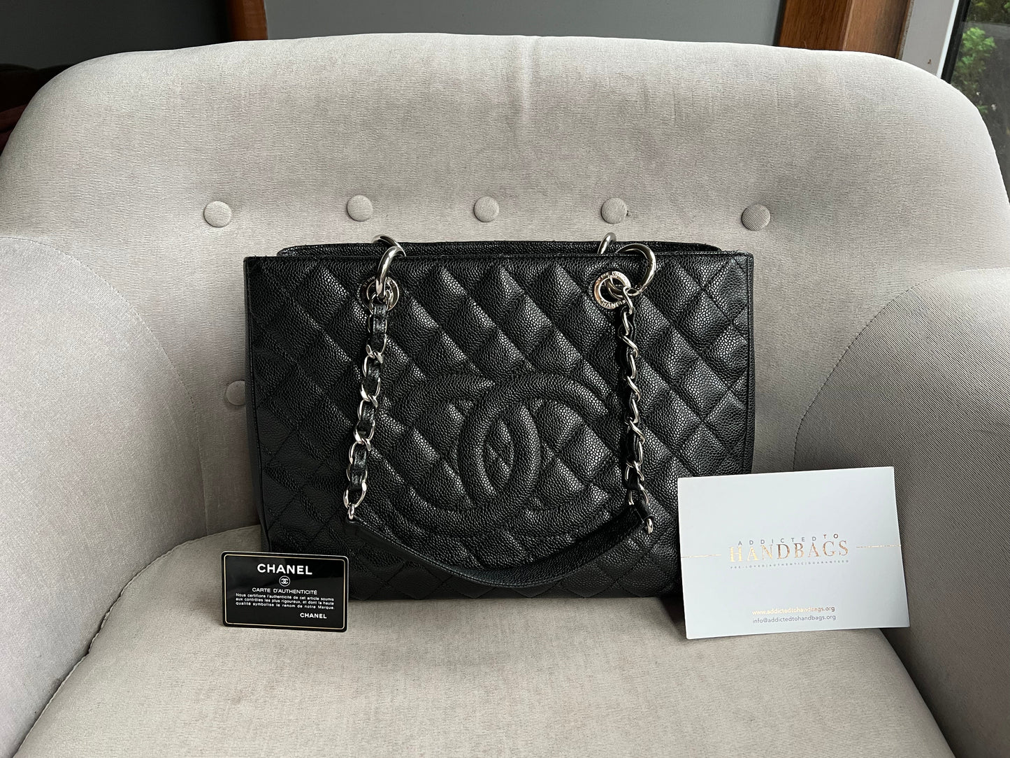 Chanel Caviar Black Silver Tote Style Rovelle Bags