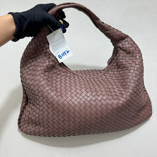 Bottega Veneta Veneta Leather Hobo Large Nude Dirty Pink 47cm
