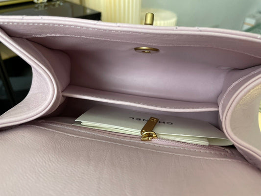 Chanel Luxury Handbag Style 630 Rovelle Bags
