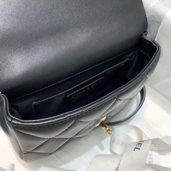 Chanel Women鈥檚 Classic Flap Bags