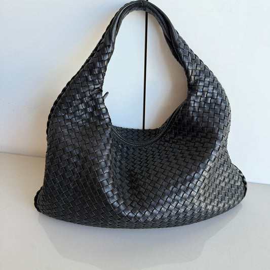 Bottega Veneta Veneta Intrecciato Hobo Bag Medium Black Leather 47cm