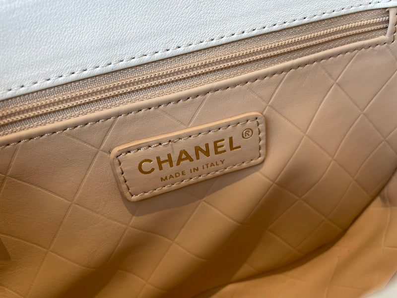 Chanel Luxury Handbag Style 615 Rovelle Bags