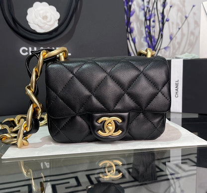 Chanel Luxury Handbag Style 71 Rovelle Bags