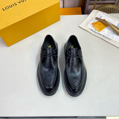 Classic Casual-Chic Leather Shoes