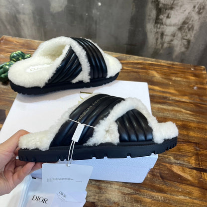 Christian Dior D - Cross Slide