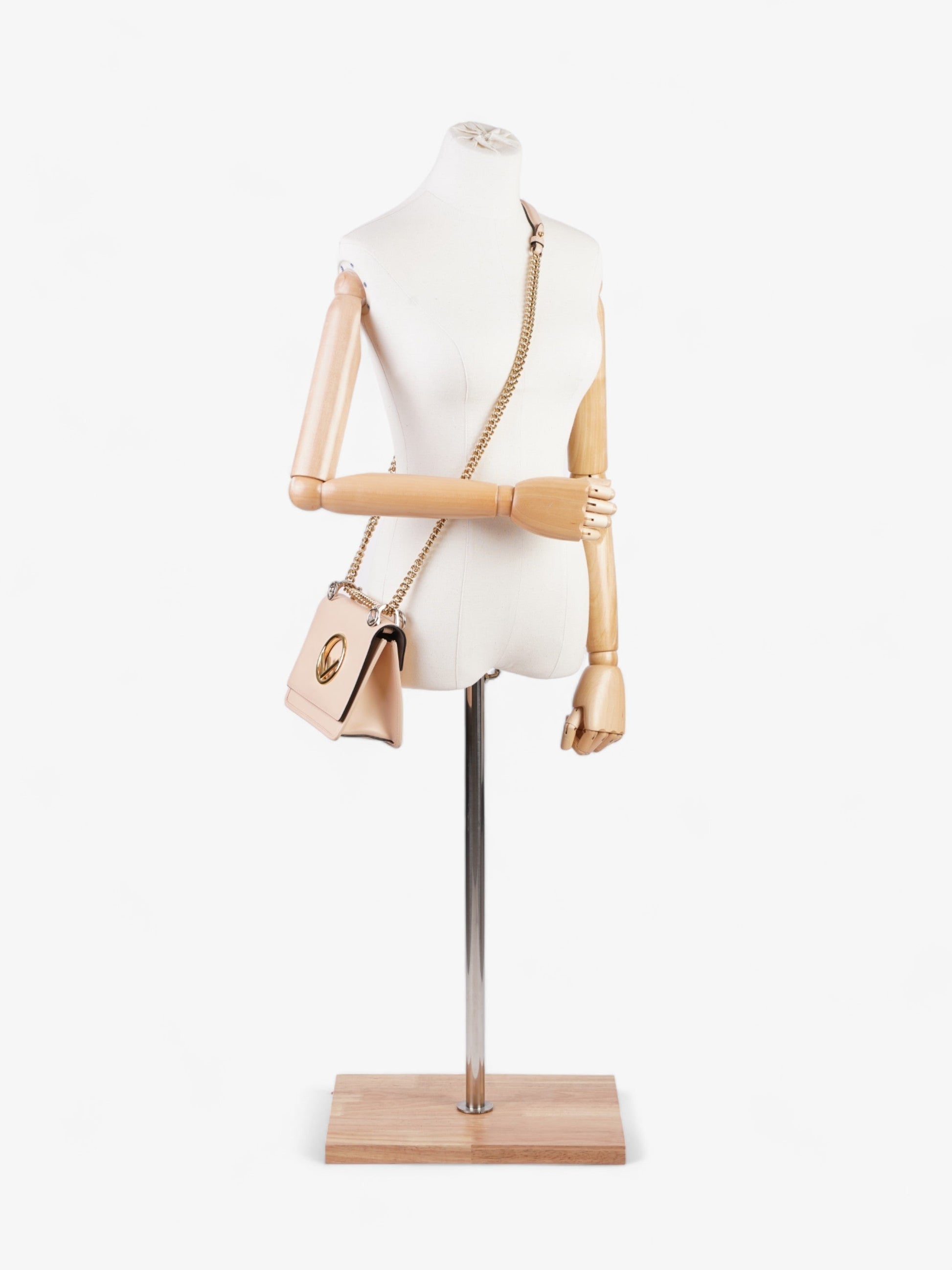 Fendi Luxury Leather Beige Handbag Rovelle Bags