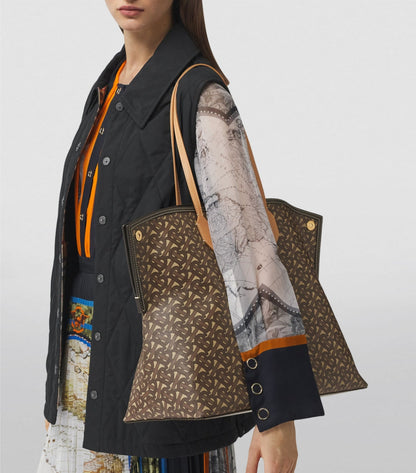 Burberry SOCIETY TOP Leather Shoulder Bag