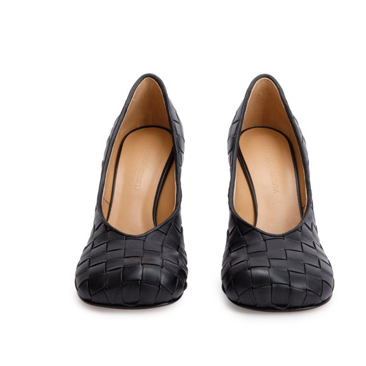 Bottega Veneta Black Intrecciato Nappa Leather Scarpa Tess Pumps, Size 38