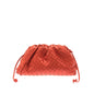 Luxury Bottega Veneta Intrecciato The Mini Pouch (SHG-FyOpWR)