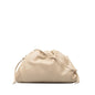 Luxury Bottega Veneta The Mini Pouch (SHG-rScfar)