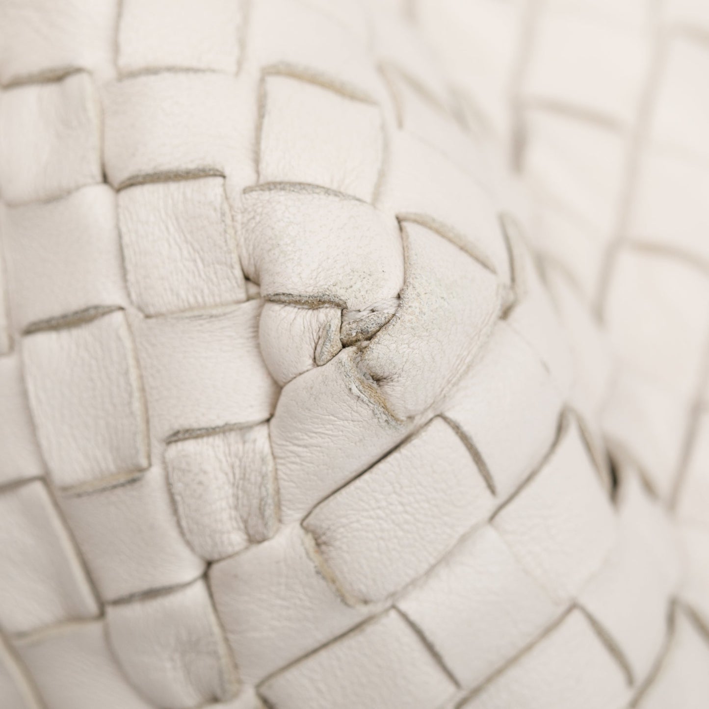 Bottega Veneta White Intrecciato Leather Medium Cesta Tote