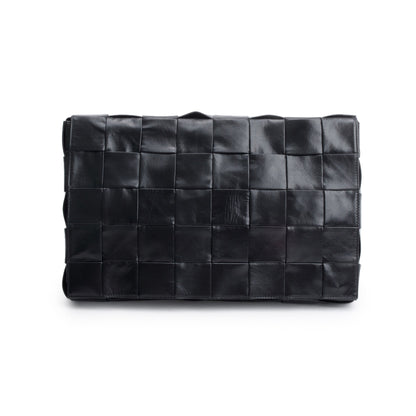 Bottega Venetaen Black Intrecciato Leather Maxi Cassette Flap Messenger Bag
