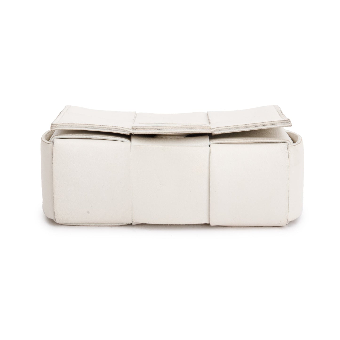Bottega Venetaen White Maxi Intrecciato Leather Extra Mini Cassette Flap Bag