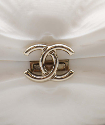 Chanel Luxury Leather Gold Clutch Gold Rovelle Bags