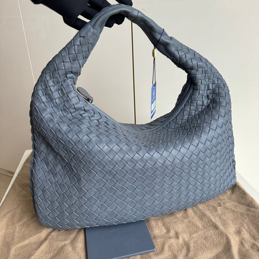 Bottega Veneta Hobo Bag Lambskin leather Greyish Misty Blue Medium 40cm