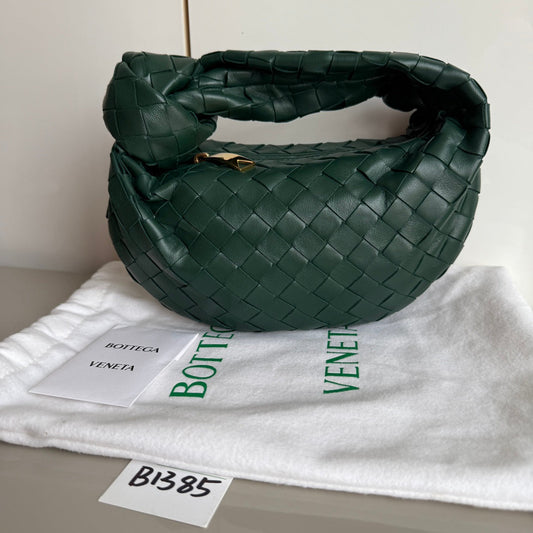 Bottega Veneta Jodie Mini Dark Forest Green Lambskin Leather Clutch Bag Never Worn