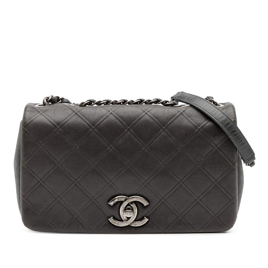 Chanel Paris Edinburgh Medium Diamond Embossed Calfskin New Chic Flap Rovelle Bags