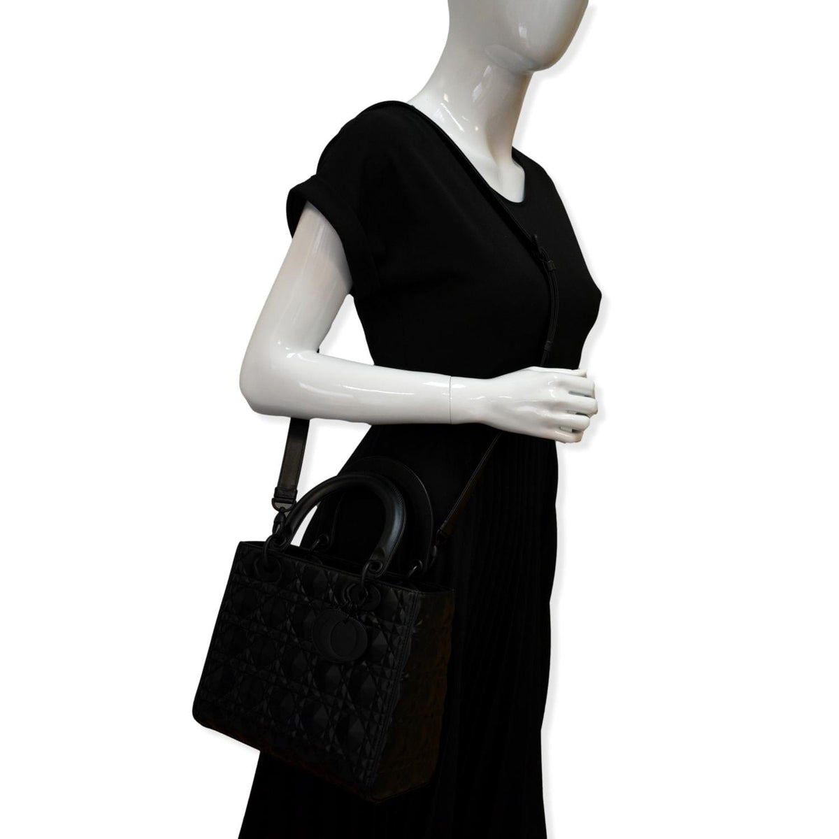 CHRISTIAN DIOR Medium Black Lady Dior Cannage Calfskin Shoulder Bag Black Rovelle Bags