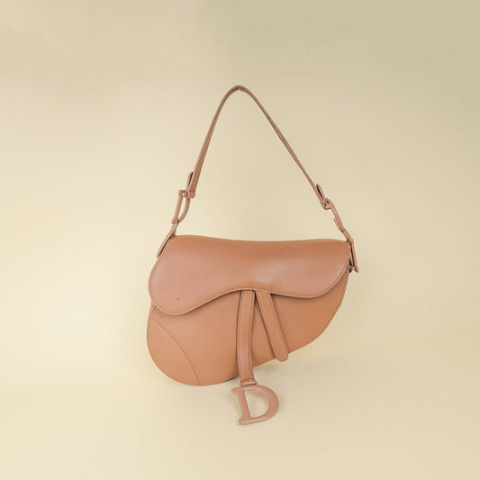 Christian Dior Rose Des Vents Ultramatte Saddle Medium Bag Rovelle Bags