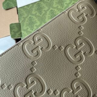 Gucci Jumbo GG Medium Messenger Bag