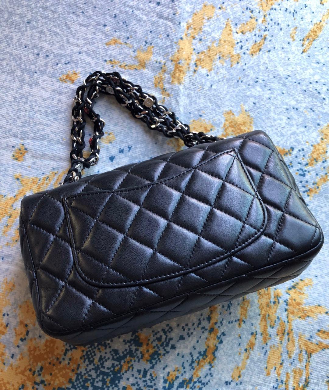Chanel Luxury Leather Shoulder Bag Rovelle Bags