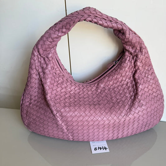 Bottega Veneta Veneta Hobo Medium Bubblegum Pink Intrecciato Leather Bag 48cm