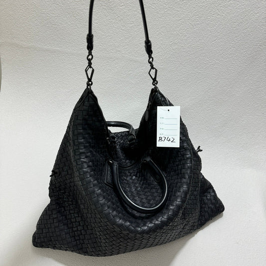 Bottega Veneta Maxi Convertible Tote Bag Hobo Black Leather Two-way Carry 50cm