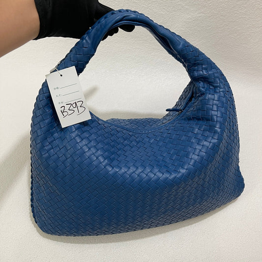Bottega Veneta Veneta Hobo Medium Blue Intrecciato Leather Bag 47cm