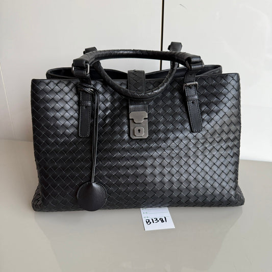 Bottega Veneta Roma Handbag Bag Intrecciato Nappa Leather Black Large 35cm