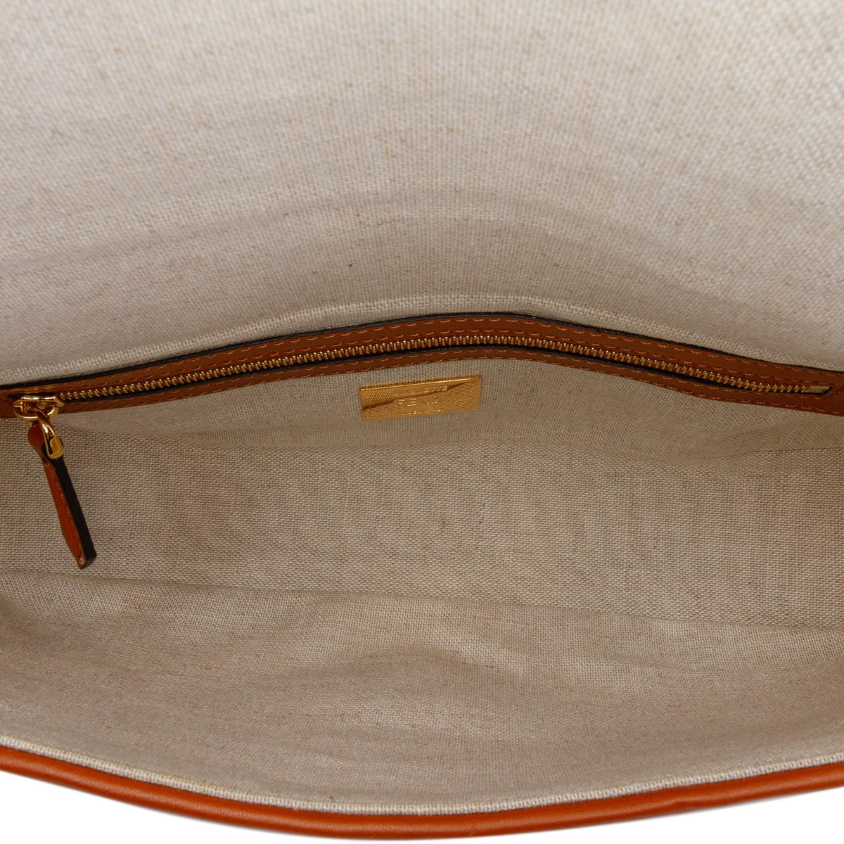 Fendi Zucca Embossed Baguette Satchel Shg-Gboflu Rovelle Bags