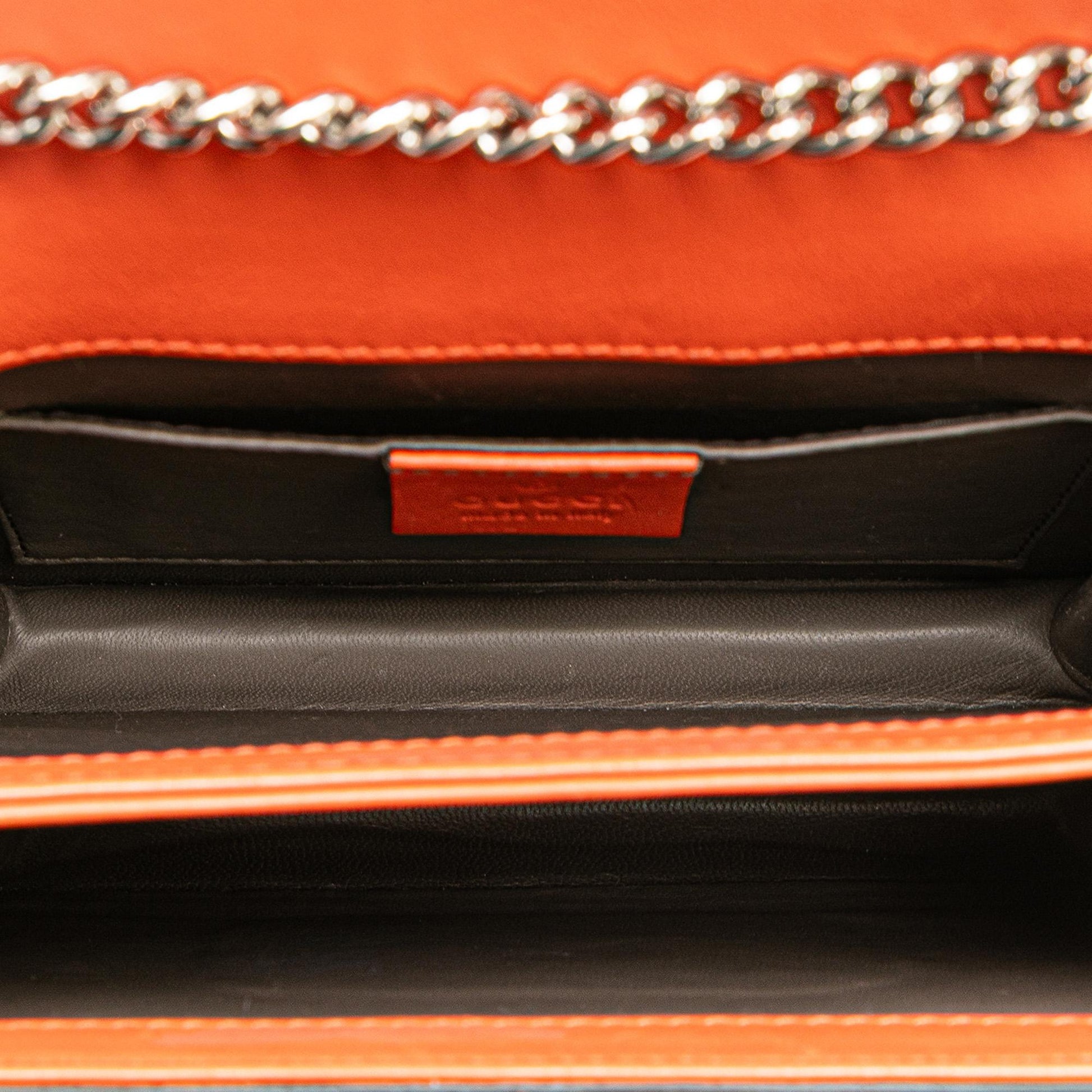 Gucci Small Polished Calfskin Interlocking G Dollar Crossbody Rovelle Bags