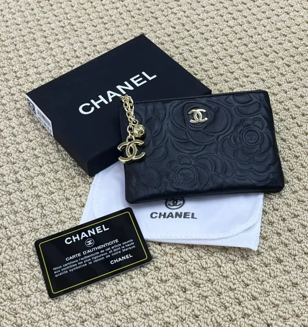 Chanel Wallet With Chain Logo
