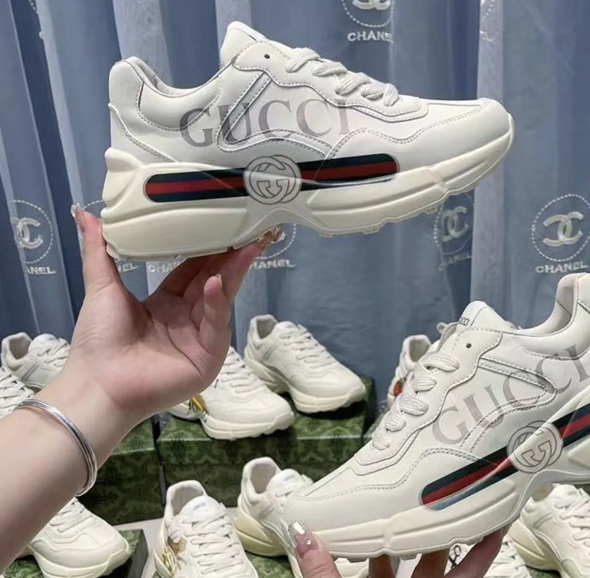 Gucci Rhyton Logo Leather Sneaker