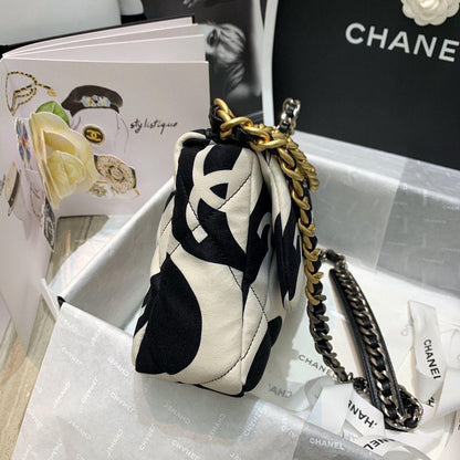 Chanel 19 Flap Bag medium black ecru