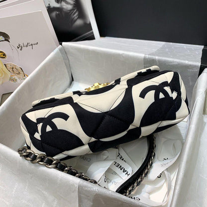 Chanel 19 Flap Bag medium black ecru