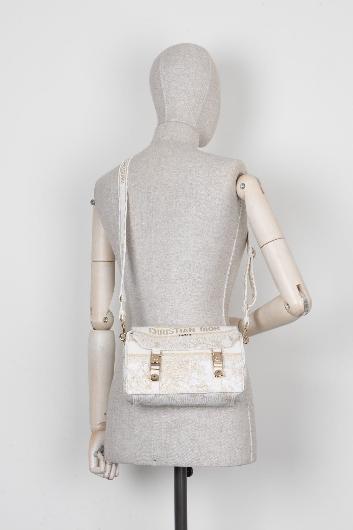 Christian Dior Diorcamp Messenger Bag White Gold Rovelle Bags